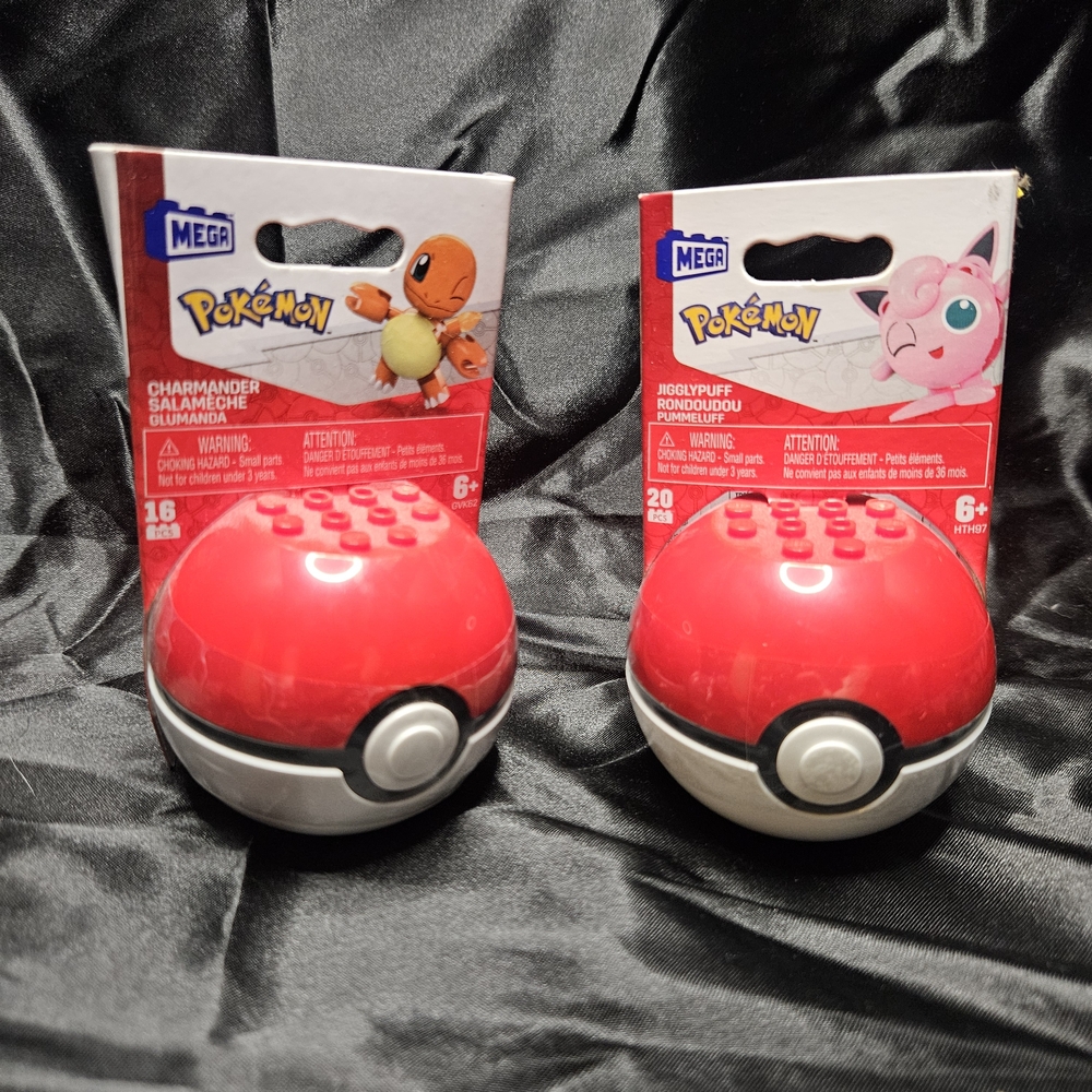 Pokemon Mega Poké Ball Building Sets Red & White